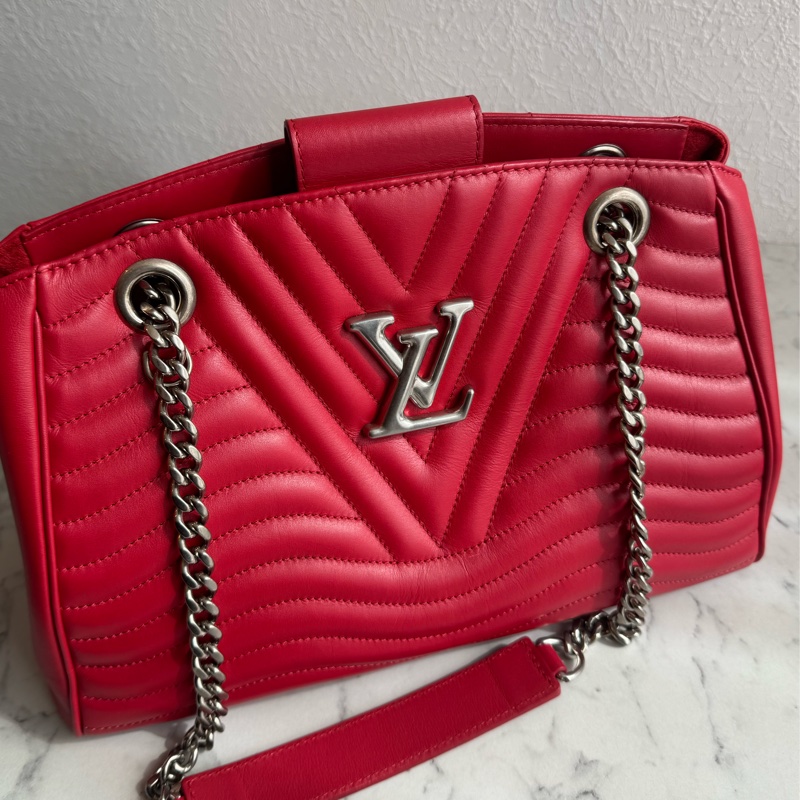 LV紅色山形紋銀logo鏈肩背包 超亮眼✨✨-10