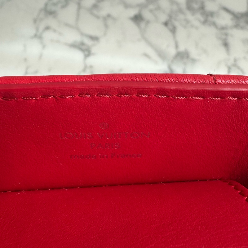 LV紅色山形紋銀logo鏈肩背包 超亮眼✨✨-18