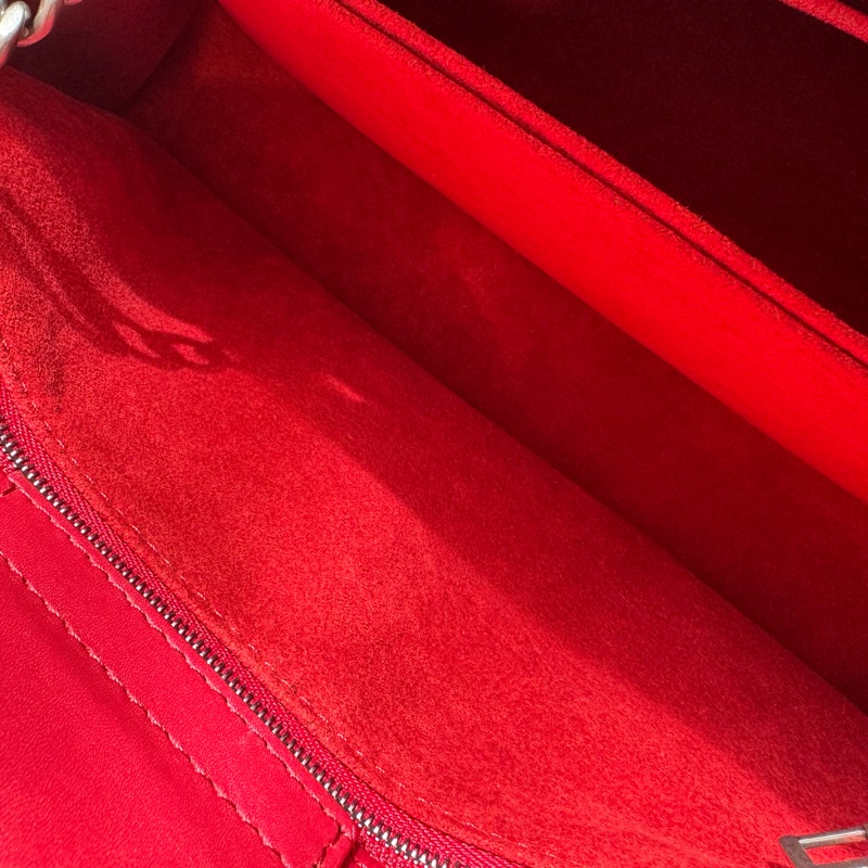 LV紅色山形紋銀logo鏈肩背包 超亮眼✨✨-22