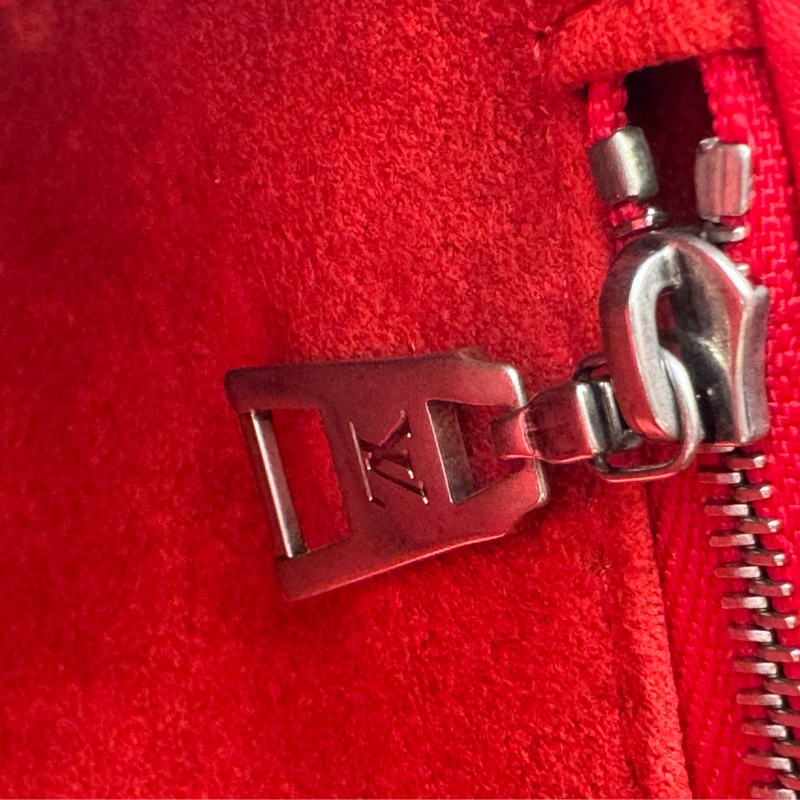 LV紅色山形紋銀logo鏈肩背包 超亮眼✨✨-26