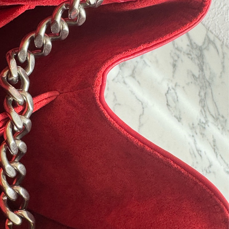 LV紅色山形紋銀logo鏈肩背包 超亮眼✨✨-29