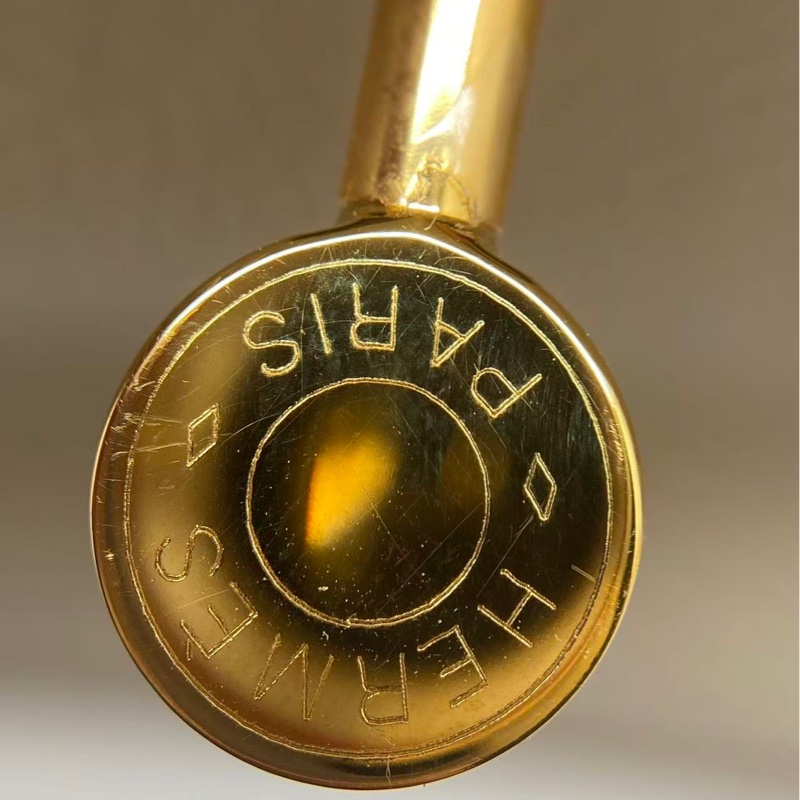 二手Hermes愛馬仕 Lindy26 奶油白 tc 皮金扣 z刻 單肩包-13