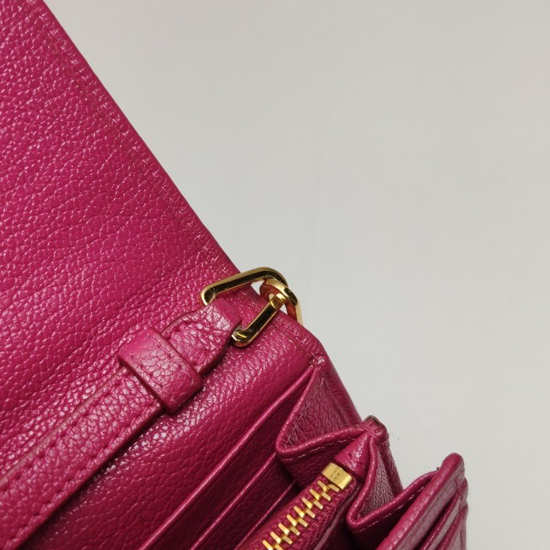 Miu Miu羊皮字母logo斜挎包單肩包-11