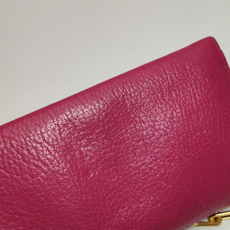 Miu Miu羊皮字母logo斜挎包單肩包-18