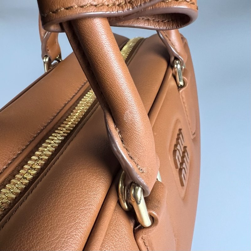 MIUMIU Arcadie干邑色 皮革手袋大款-9