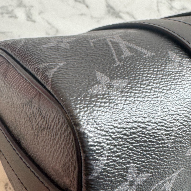 LV M46271黑/灰花紋keepall25 超帥氣-10