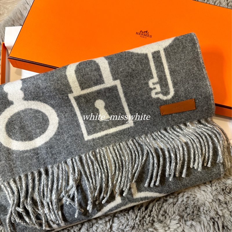 Hermes💕鑰匙雙面流蘇圍巾-灰-0