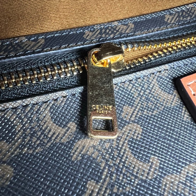 CELINE 老花琴譜包-8