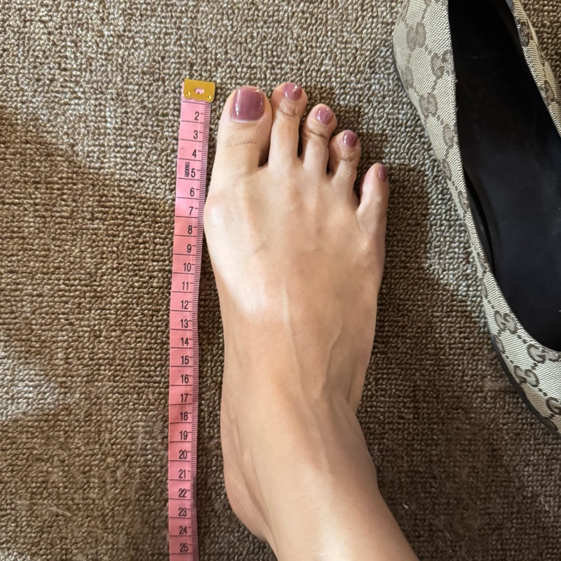 Gucci滿版老花經典平底鞋38.5-39適合-28