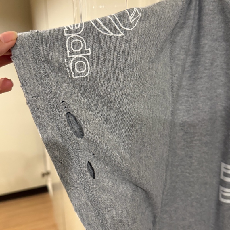 巴黎世家 灰色短踢🔥男女兼可-4