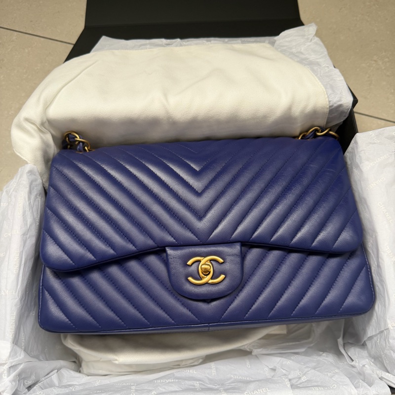 香奈兒山行文-1