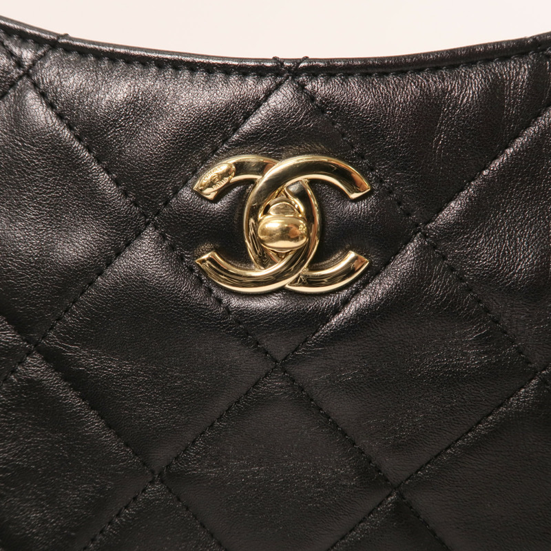 CHANEL 羊皮皮革Hobo Bag金扣鏈帶肩背袋-8