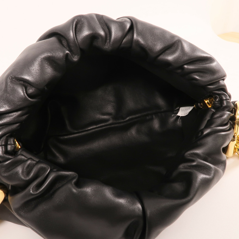 BOTTEGA VENETA 牛皮皮革The chain Pouch金扣鏈帶肩背袋-4