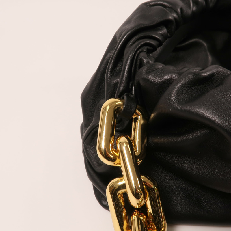 BOTTEGA VENETA 牛皮皮革The chain Pouch金扣鏈帶肩背袋-14