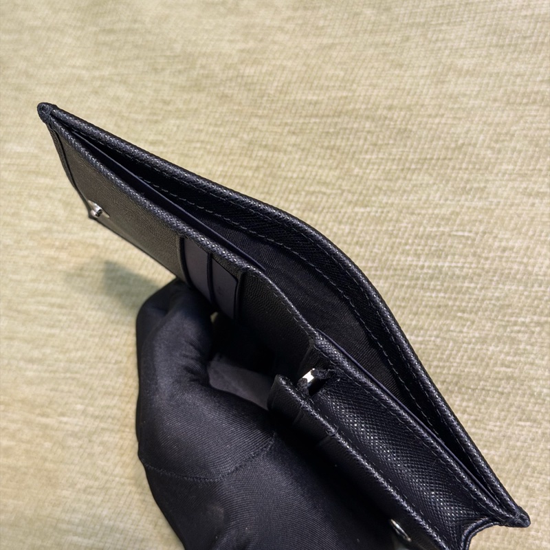 PRADA Saffiano皮革錢包-2