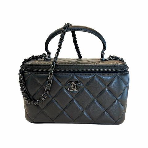 CHANEL黑色羊皮黑LOGO化妝兩用包