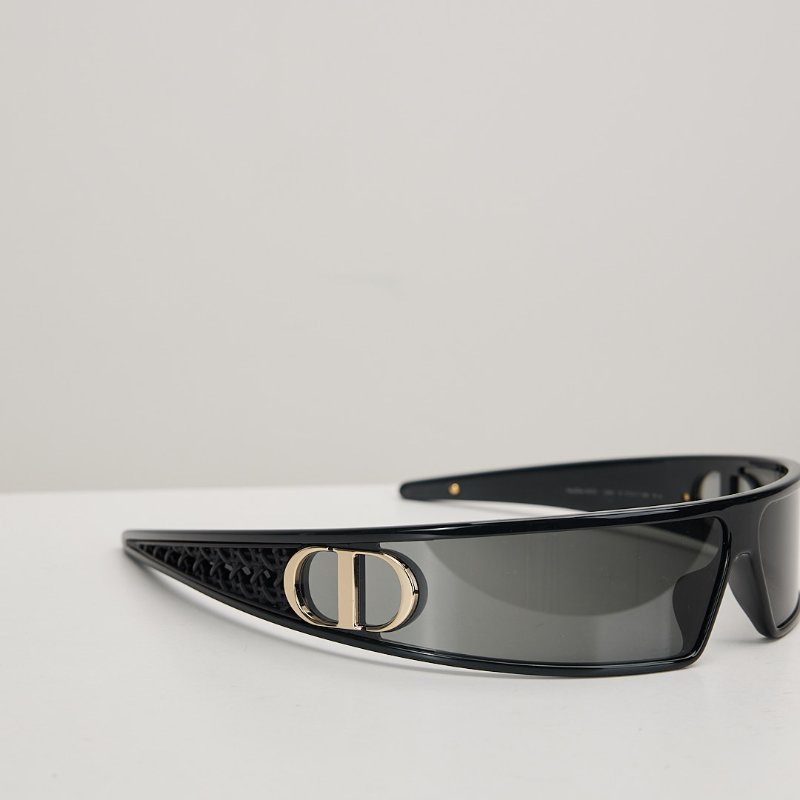 DIOR veryDior M1U 髮箍墨鏡 / 黑金-1