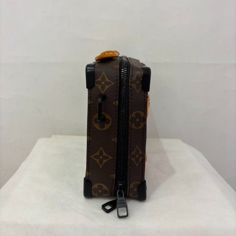 Louis Vuitton 牛皮黃邊雙條soft trunk-1