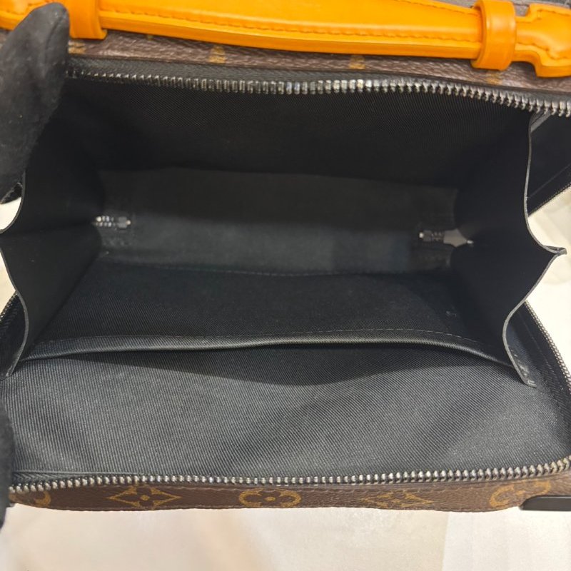 Louis Vuitton 牛皮黃邊雙條soft trunk-7