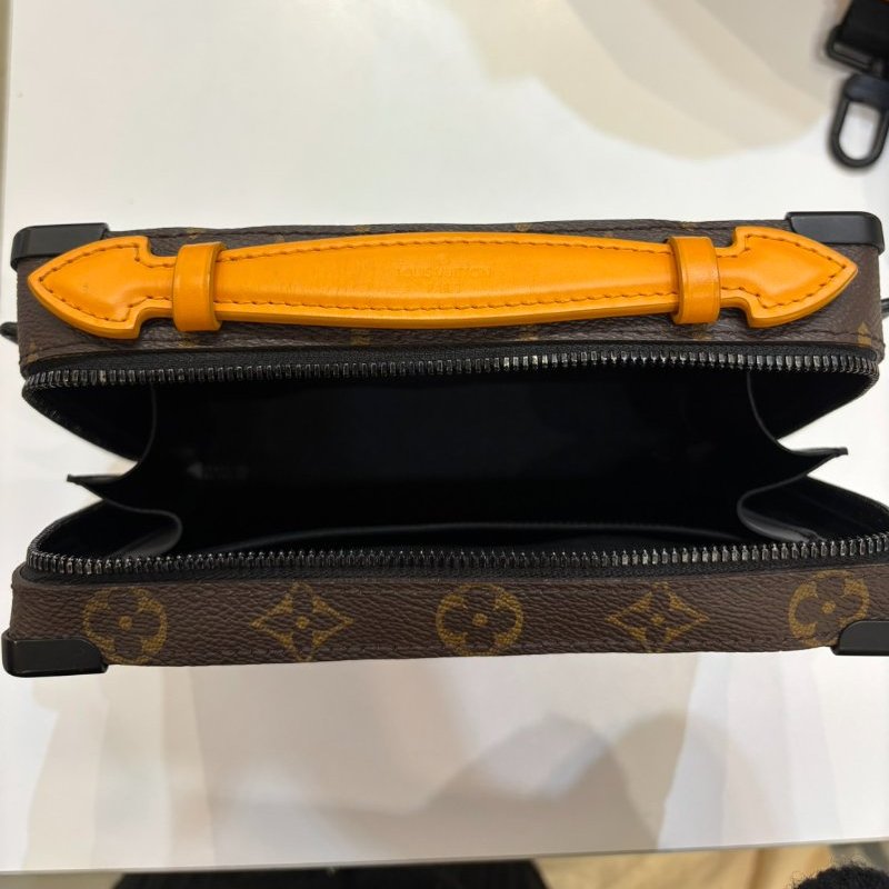 Louis Vuitton 牛皮黃邊雙條soft trunk-8