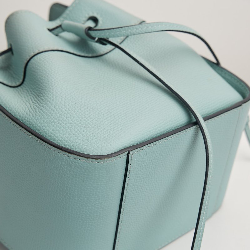 二手Loewe Hammock Mini吊床包 /粒紋小牛皮aqua水藍色-4