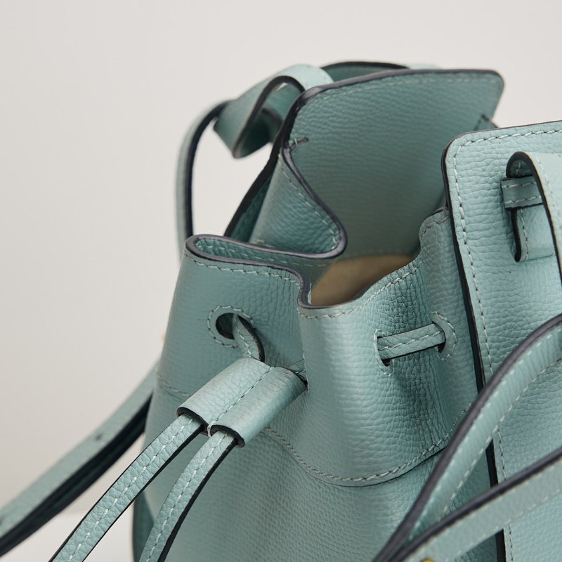 二手Loewe Hammock Mini吊床包 /粒紋小牛皮aqua水藍色-12