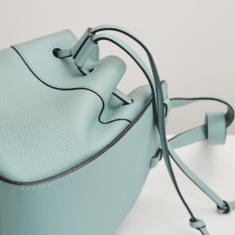 二手Loewe Hammock Mini吊床包 /粒紋小牛皮aqua水藍色-14