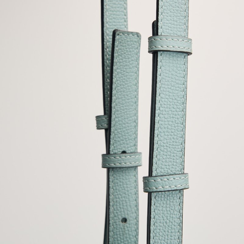 二手Loewe Hammock Mini吊床包 /粒紋小牛皮aqua水藍色-15