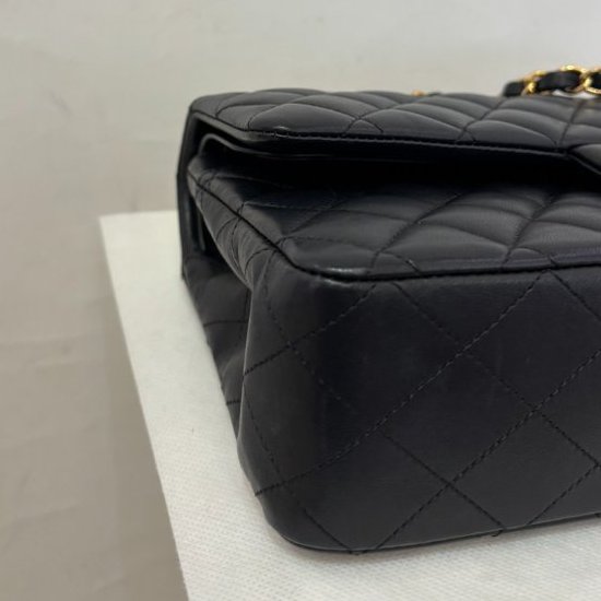 Chanel黑色金釦小羊皮CF25-6