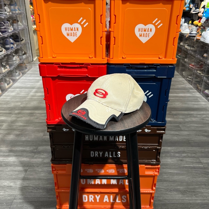 balenciaga 卡其 棒球帽-1