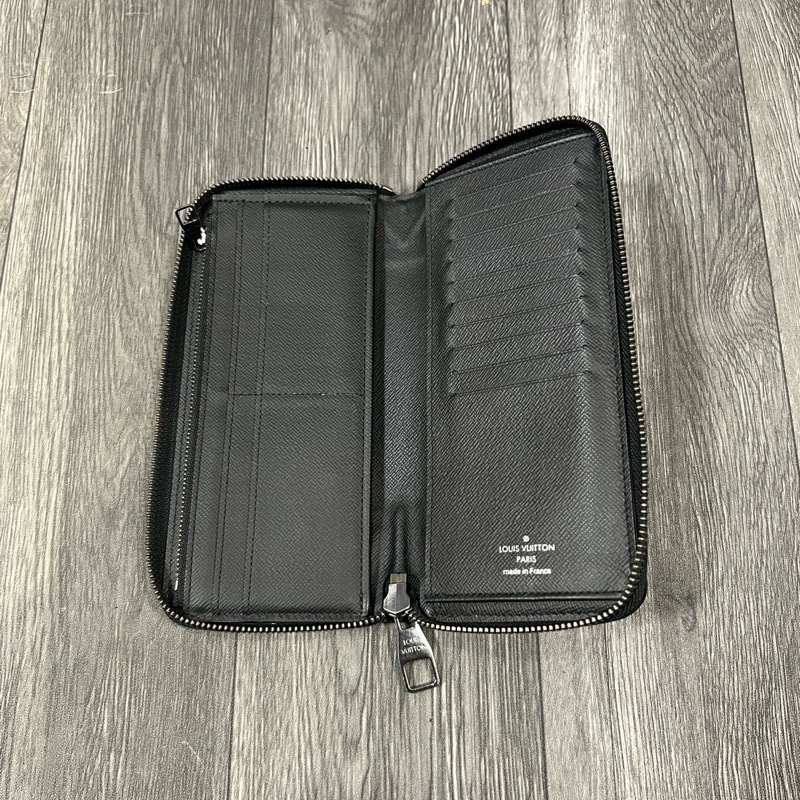 lv 黑老花長夾-2