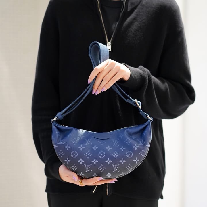 LV M11594#新款# Hamac Bag 漸變月亮包 肩背包 斜背包PM-4