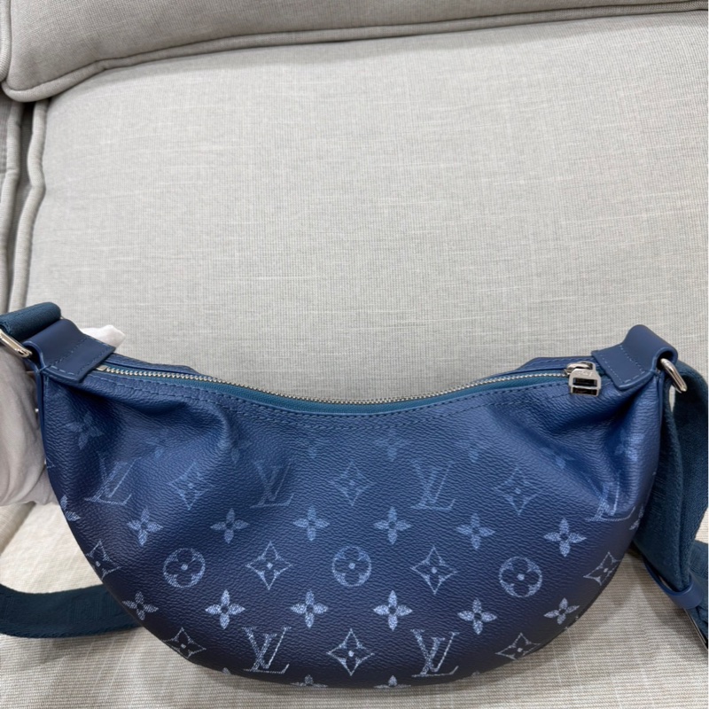 LV M11594#新款# Hamac Bag 漸變月亮包 肩背包 斜背包PM-7