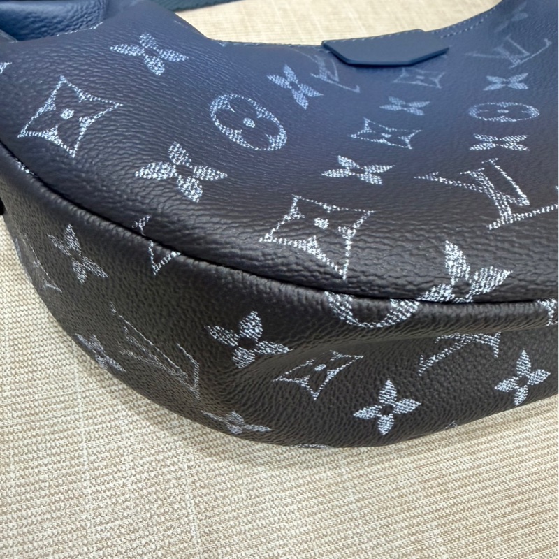 LV M11594#新款# Hamac Bag 漸變月亮包 肩背包 斜背包PM-11