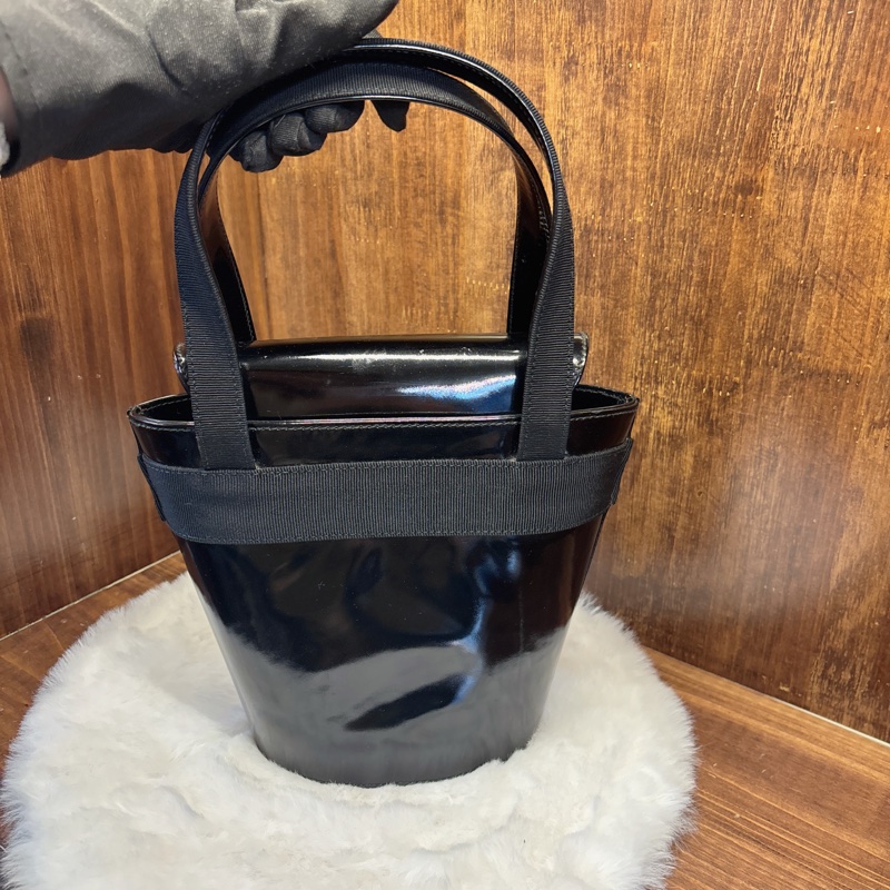 Salvatore Ferragamo 黑色手提包-1