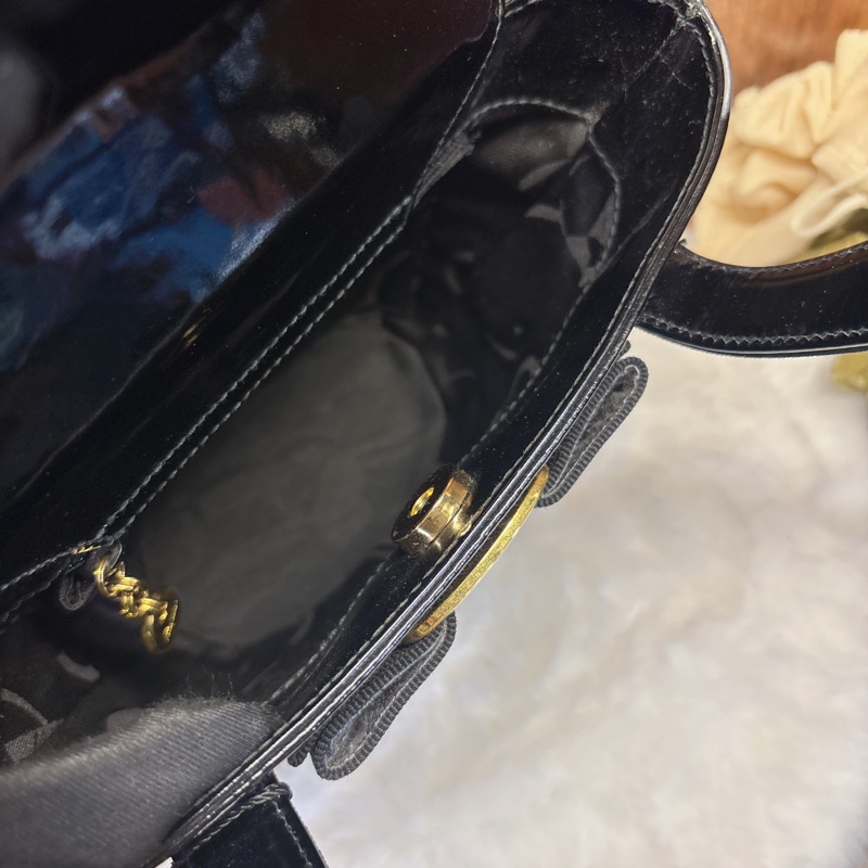 Salvatore Ferragamo 黑色手提包-5