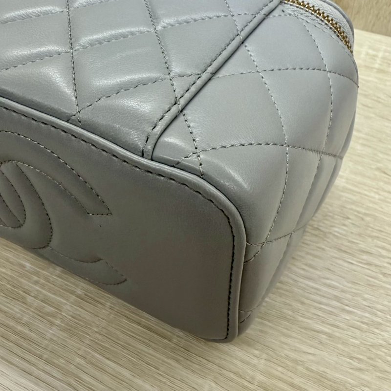 CHANEL灰色羊皮金色調節扣長盒子-10