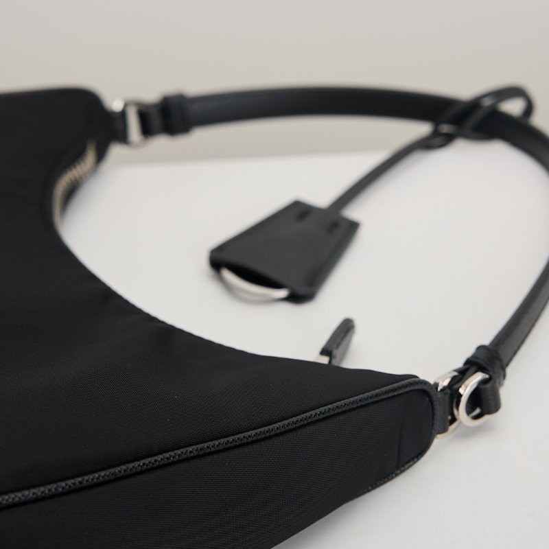 Prada hobo 2005 新款腋下包/黑銀-6