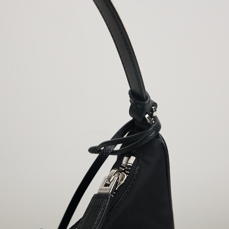 Prada hobo 2005 新款腋下包/黑銀-10