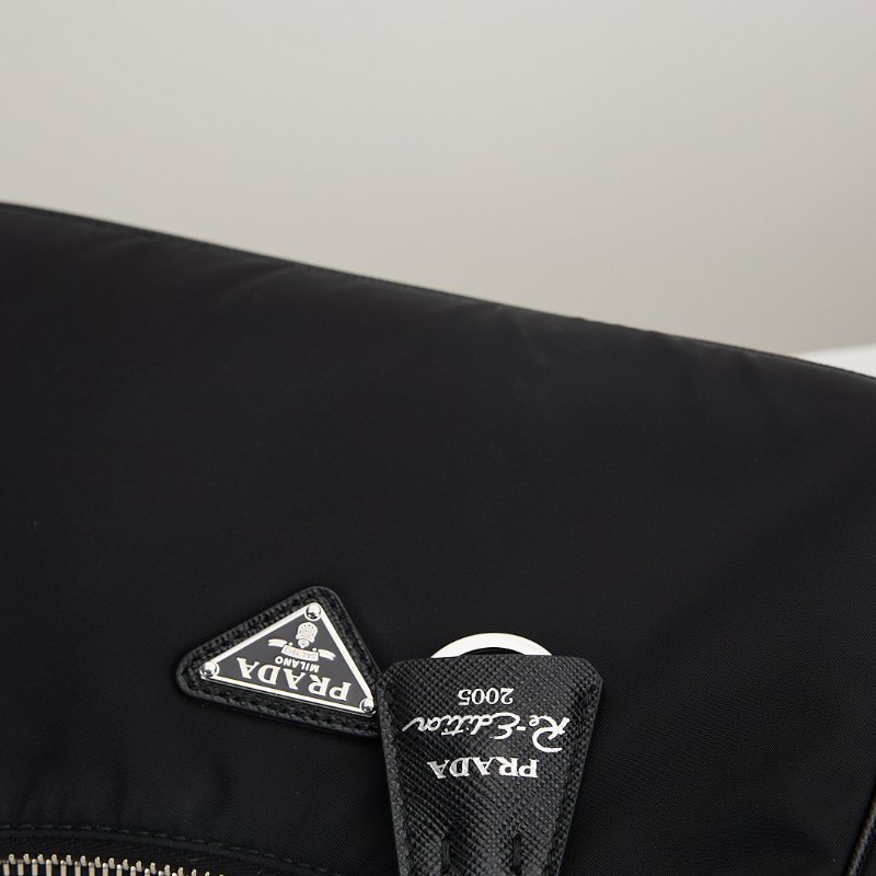 Prada hobo 2005 新款腋下包/黑銀-11