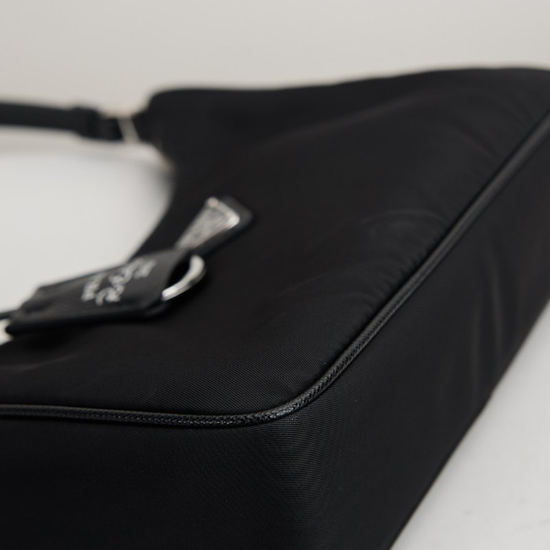 Prada hobo 2005 新款腋下包/黑銀-12