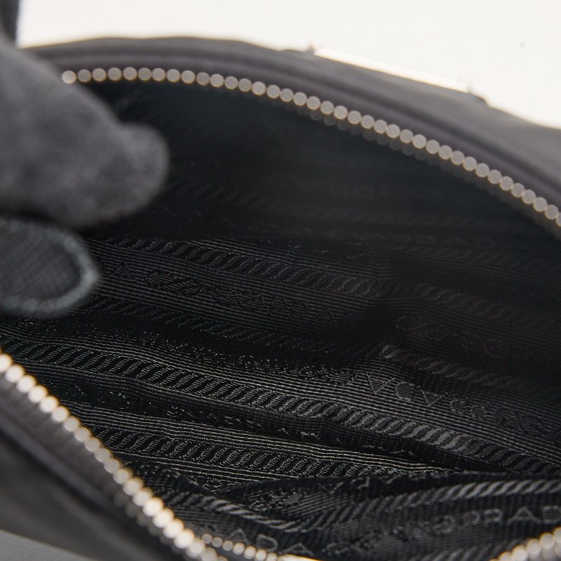 Prada hobo 2005 新款腋下包/黑銀-14