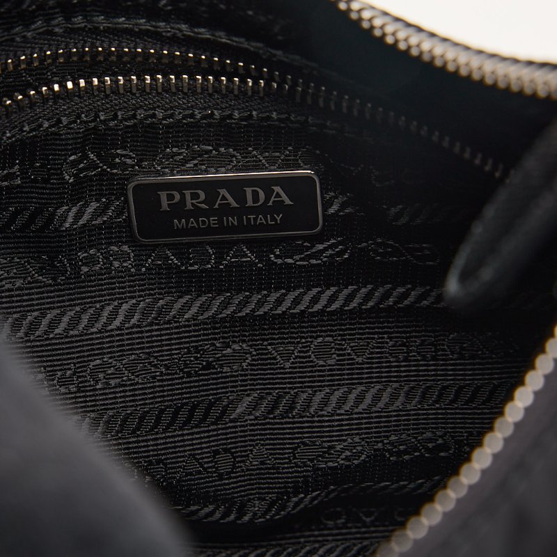 Prada hobo 2005 新款腋下包/黑銀-16