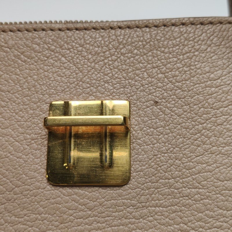 Miu Miu Madras羊皮拼色字母Logo手提包-14