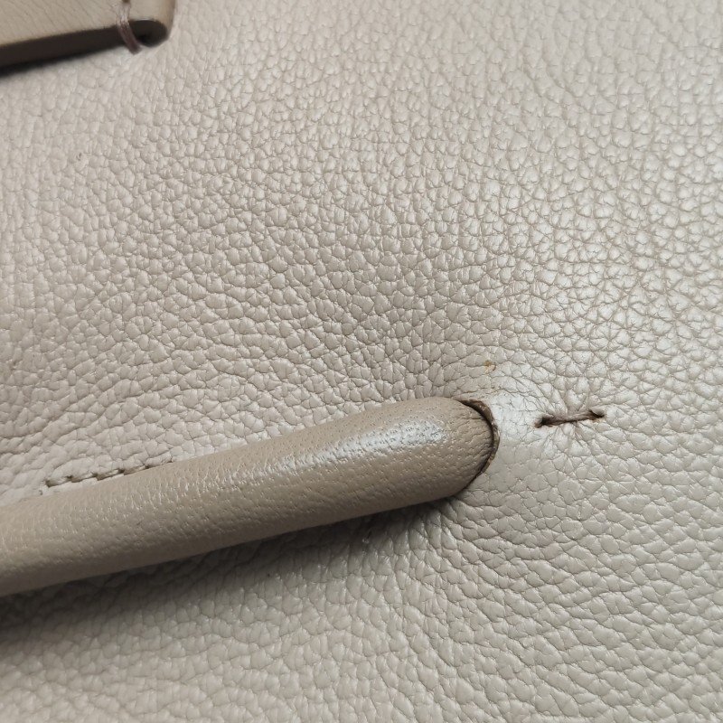 Miu Miu Madras羊皮拼色字母Logo手提包-21