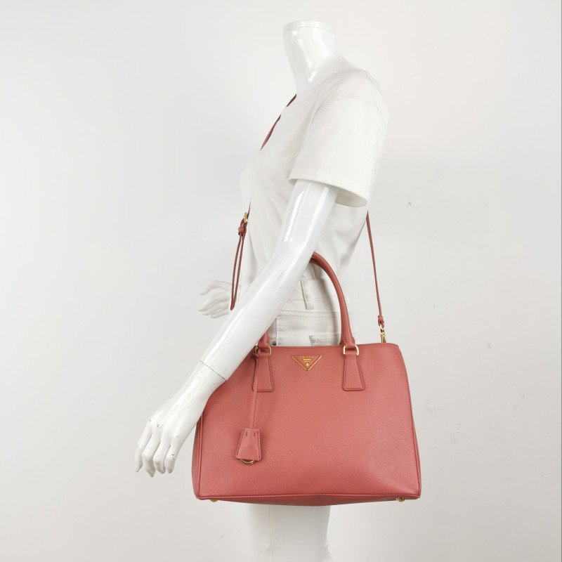 Prada Galleria殺手包大號牛皮純色三角徽標斜挎包單肩包-1