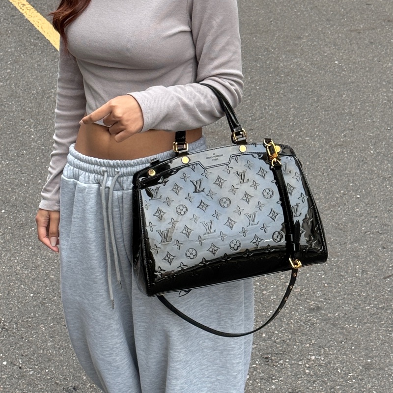 【全新閒置品🎁】 LV Vernis MM 黑老花 肩背/斜背包 （專櫃13.7萬）-23