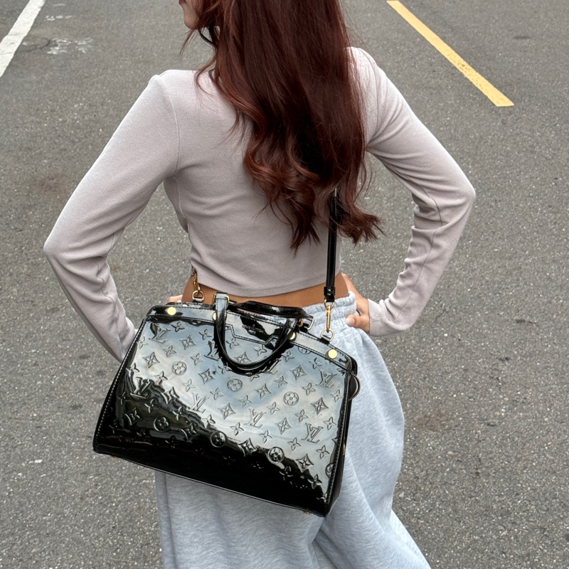 【全新閒置品🎁】 LV Vernis MM 黑老花 肩背/斜背包 （專櫃13.7萬）-26