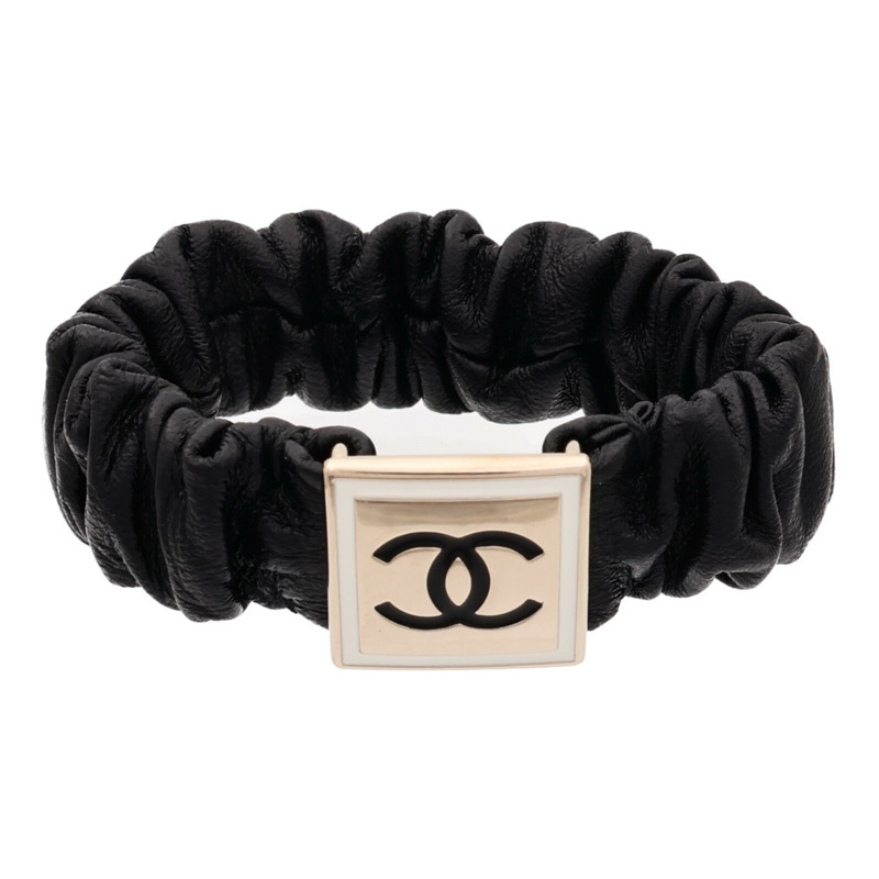 CHANEL 羊皮皮革Hair Band金扣髮帶-0