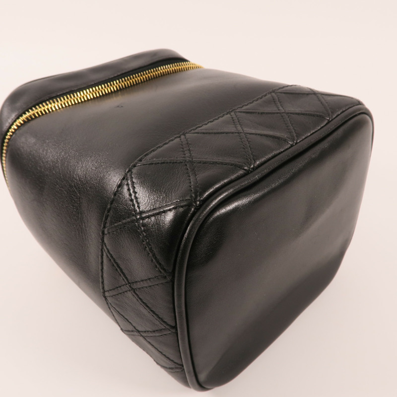 CHANEL 羊皮皮革Vintage Vanity Case金扣手挽袋-5